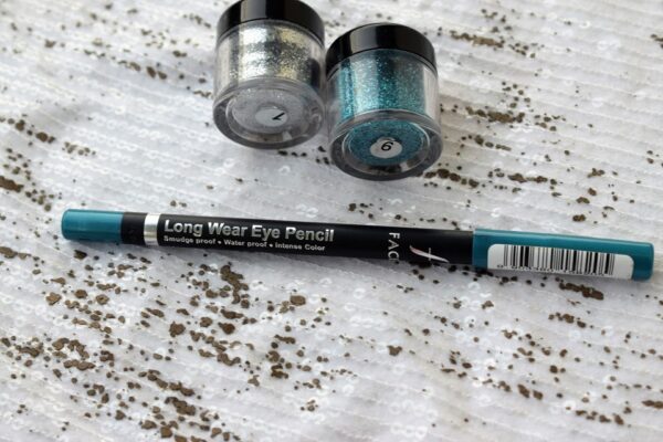 Faces  Long Wear Eye Pencil  Teal